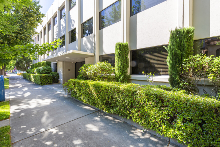 2525 K St, Sacramento, CA à louer - Photo du bâtiment - Image 2 de 16