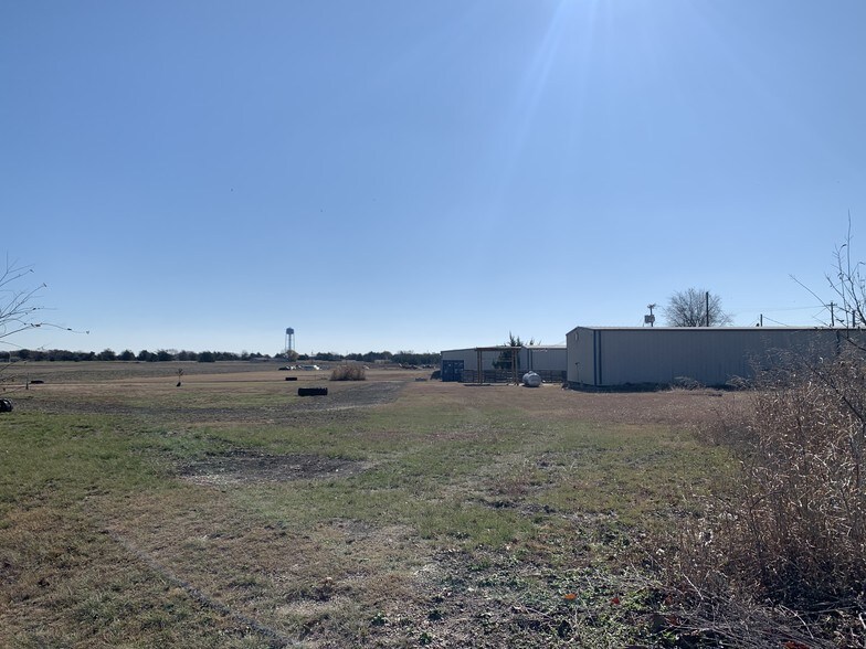 309 S US Highway 69, Trenton, TX à louer - Photo du bâtiment - Image 3 de 22