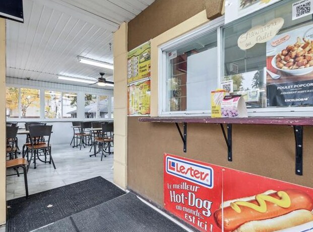 1195 Boul Maloney E, Gatineau, QC à vendre - Photo intérieure - Image 3 de 17