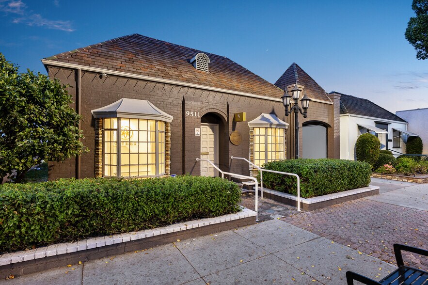 9511 Las Tunas Dr, Temple City, CA à vendre - Photo du bâtiment - Image 3 de 55