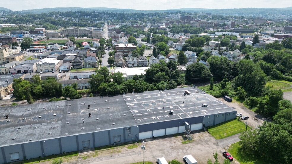 40 Poplar St, Scranton, PA for lease - Building Photo - Image 2 of 18