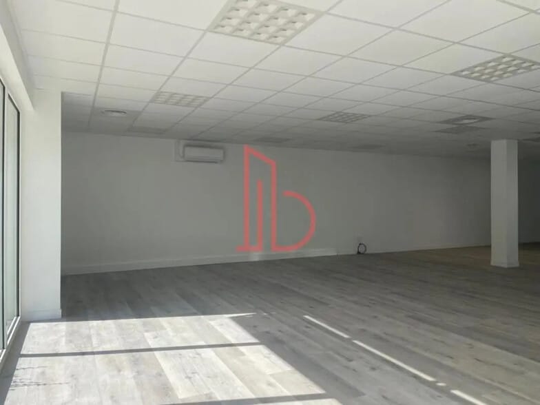 Bureau dans Canéjan à louer - Photo intérieure - Image 2 de 8