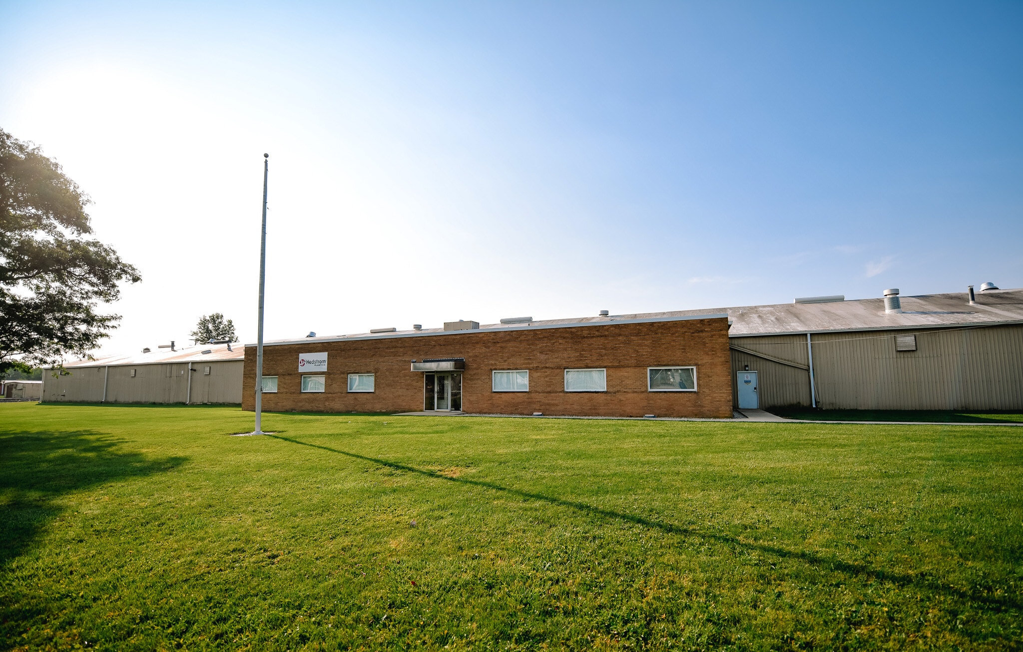 211 W Geneva St, Dunkirk, OH for lease Primary Photo- Image 1 of 43