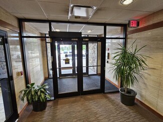 Plus de détails pour 653 Skippack Pike, Blue Bell, PA - Bureau à louer