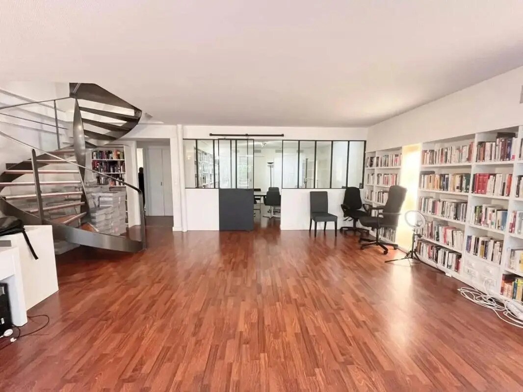 Bureau dans Montrouge à vendre Photo intérieure- Image 1 de 3