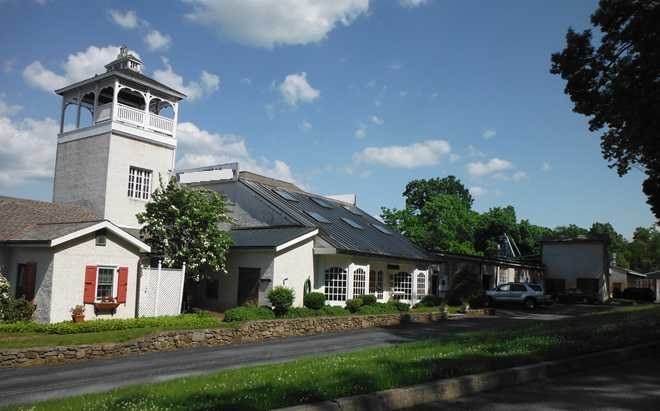 Elverson Industrial Complex portfolio of 5 properties for sale on LoopNet.ca - Primary Photo - Image 2 of 3