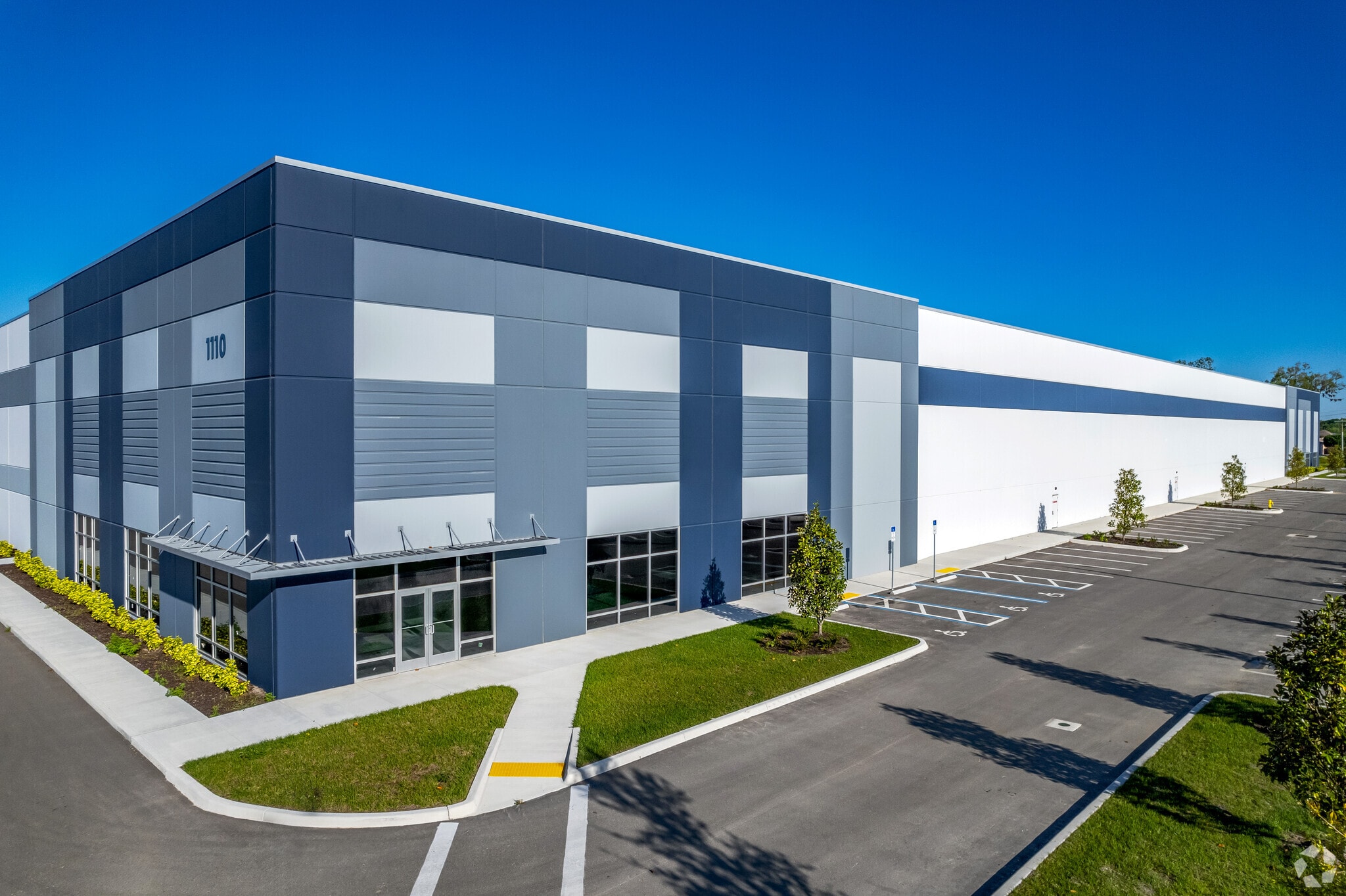 1110 17th St E, Palmetto, FL for lease Primary Photo- Image 1 of 9