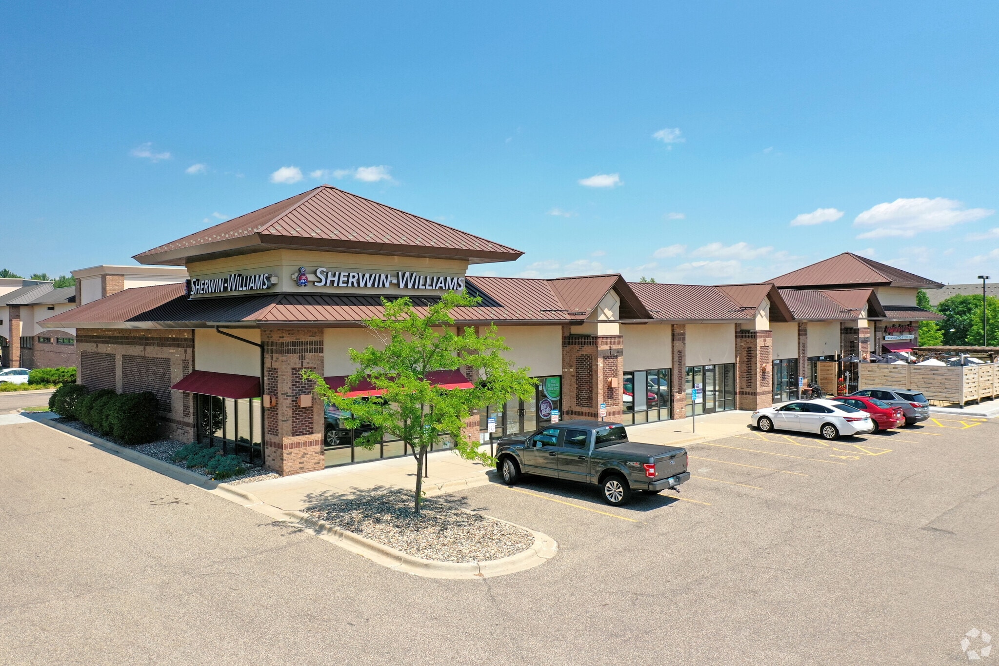 2030-2230 Eagle Creek Ln, Woodbury, MN for lease Primary Photo- Image 1 of 7