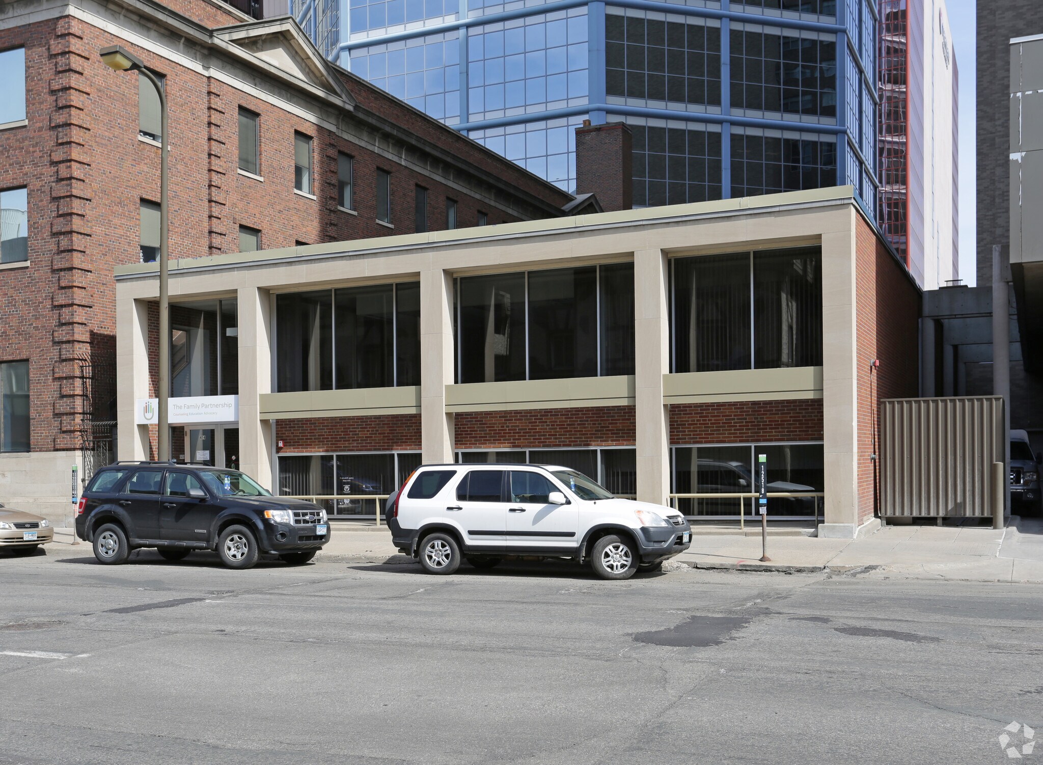 414 S 8th St, Minneapolis, MN à louer Photo principale- Image 1 de 5