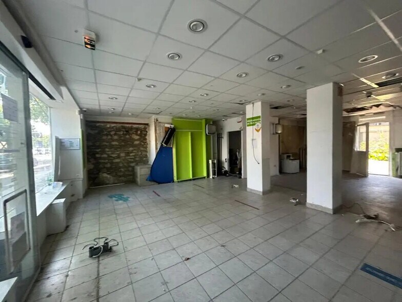 Commerce de détail dans Boulogne-Billancourt à louer - Photo du bâtiment - Image 3 de 7