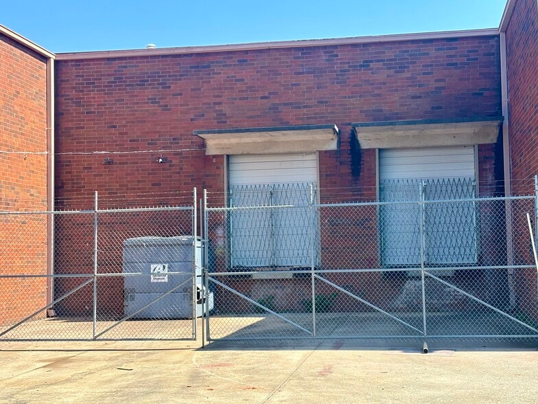 2800 Peterson Pl, Norcross, GA for lease - Building Photo - Image 2 of 9