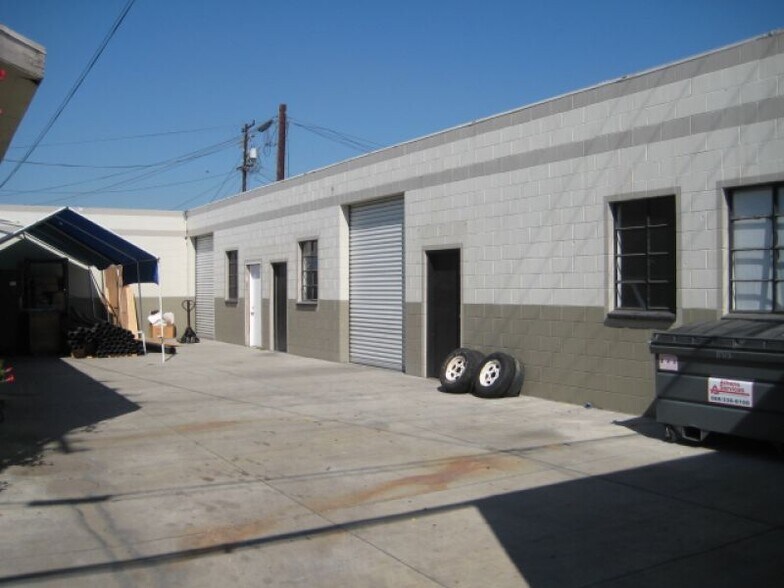 11715 Washington Blvd, Whittier, CA à louer - Photo du bâtiment - Image 2 de 2