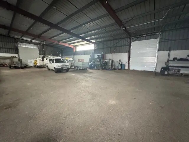 Industrial in Le Muy for lease - Interior Photo - Image 3 of 8