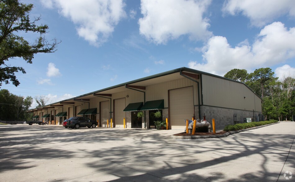 4640 Subchaser Ct, Jacksonville, FL à vendre - Photo du bâtiment - Image 2 de 10