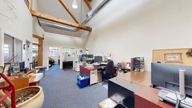 2530 San Pablo Ave, Berkeley, CA for lease Interior Photo- Image 2 of 13