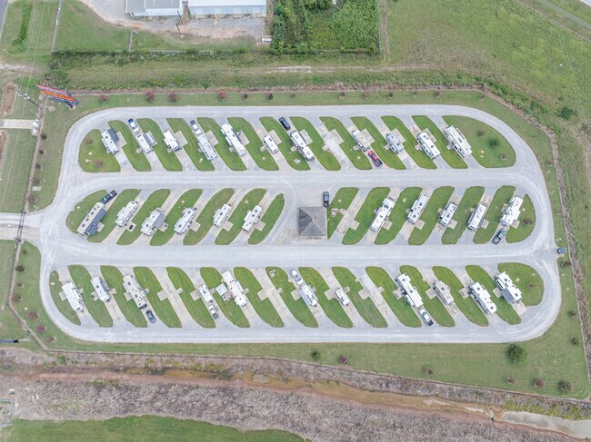 Plus de détails pour 7213 Highway 1, Boyce, LA - Multi-résidentiel à vendre