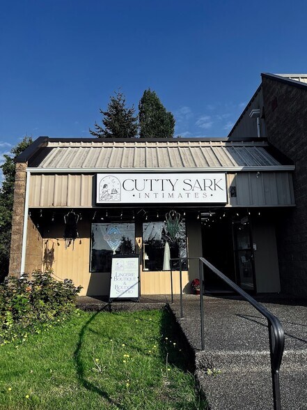 2709-2811 Bridgeport Way, Tacoma, WA à louer - Photo du bâtiment - Image 2 de 16