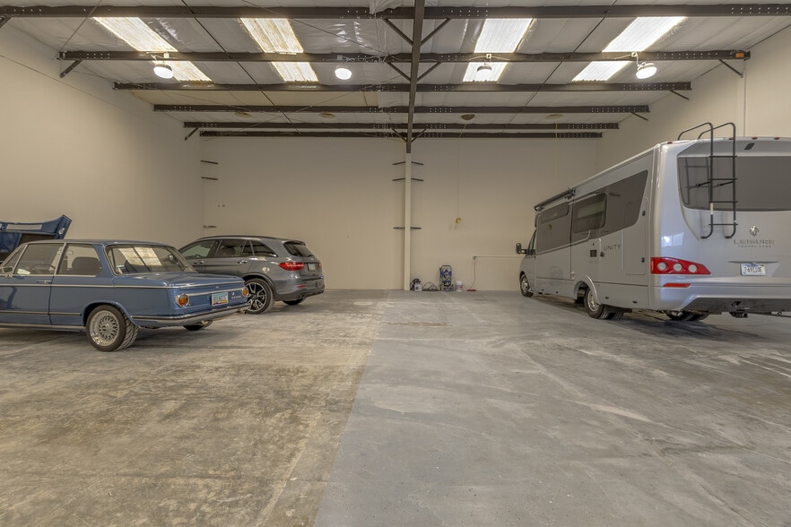 2995 Dutton Ave, Santa Rosa, CA for lease - Building Photo - Image 3 of 16