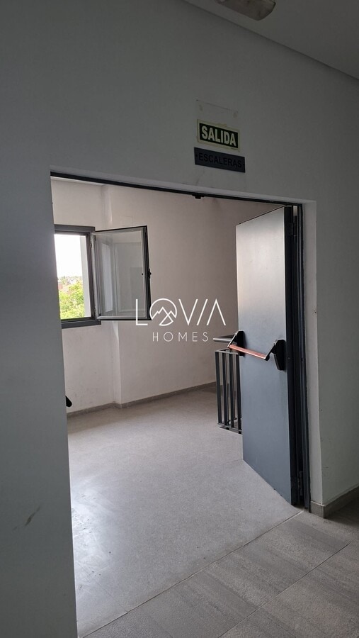 Rivas-Vaciamadrid, MAD 28522 - Unit 4 - - Interior Photo - Image 1 of 5
