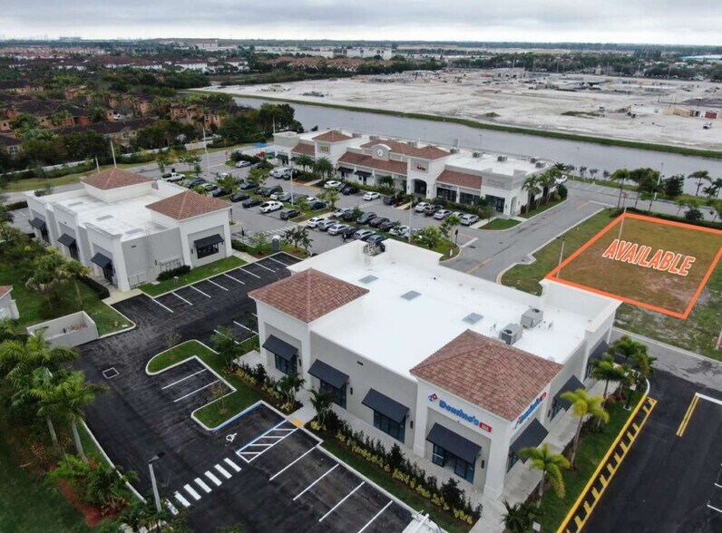 12280 Miramar Blvd, Miramar, FL à louer - Photo du bâtiment - Image 2 de 5