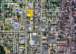 202 W College St, Fallbrook, CA - AERIAL  map view