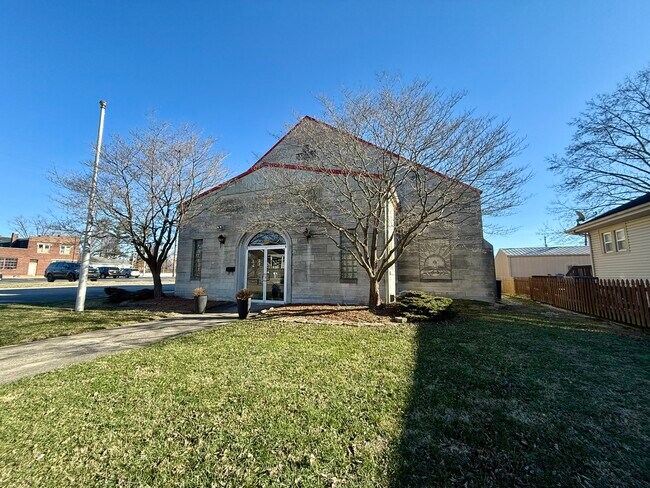 More details for 512 P St, Bedford, IN - Specialty for Sale