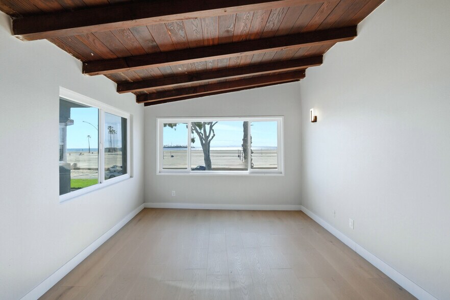 5339 E Ocean Blvd, Long Beach, CA à vendre - Photo du bâtiment - Image 3 de 22