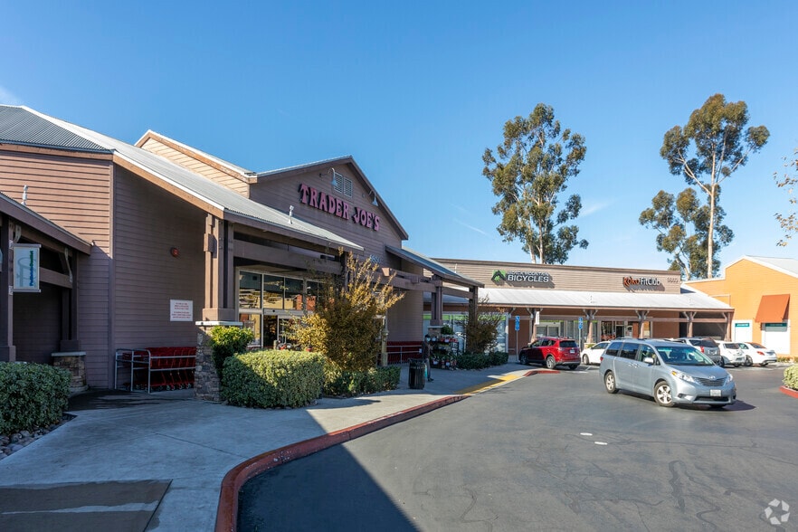 9840-9860 Hibert St, San Diego, CA for sale - Primary Photo - Image 1 of 6