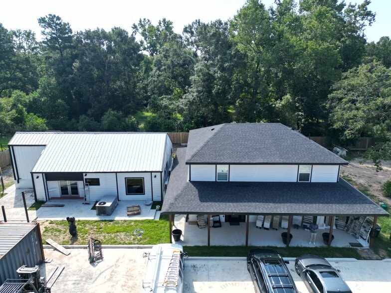 26146 Hardin Store 2 rd, Magnolia, TX à vendre - Photo du bâtiment - Image 2 de 3