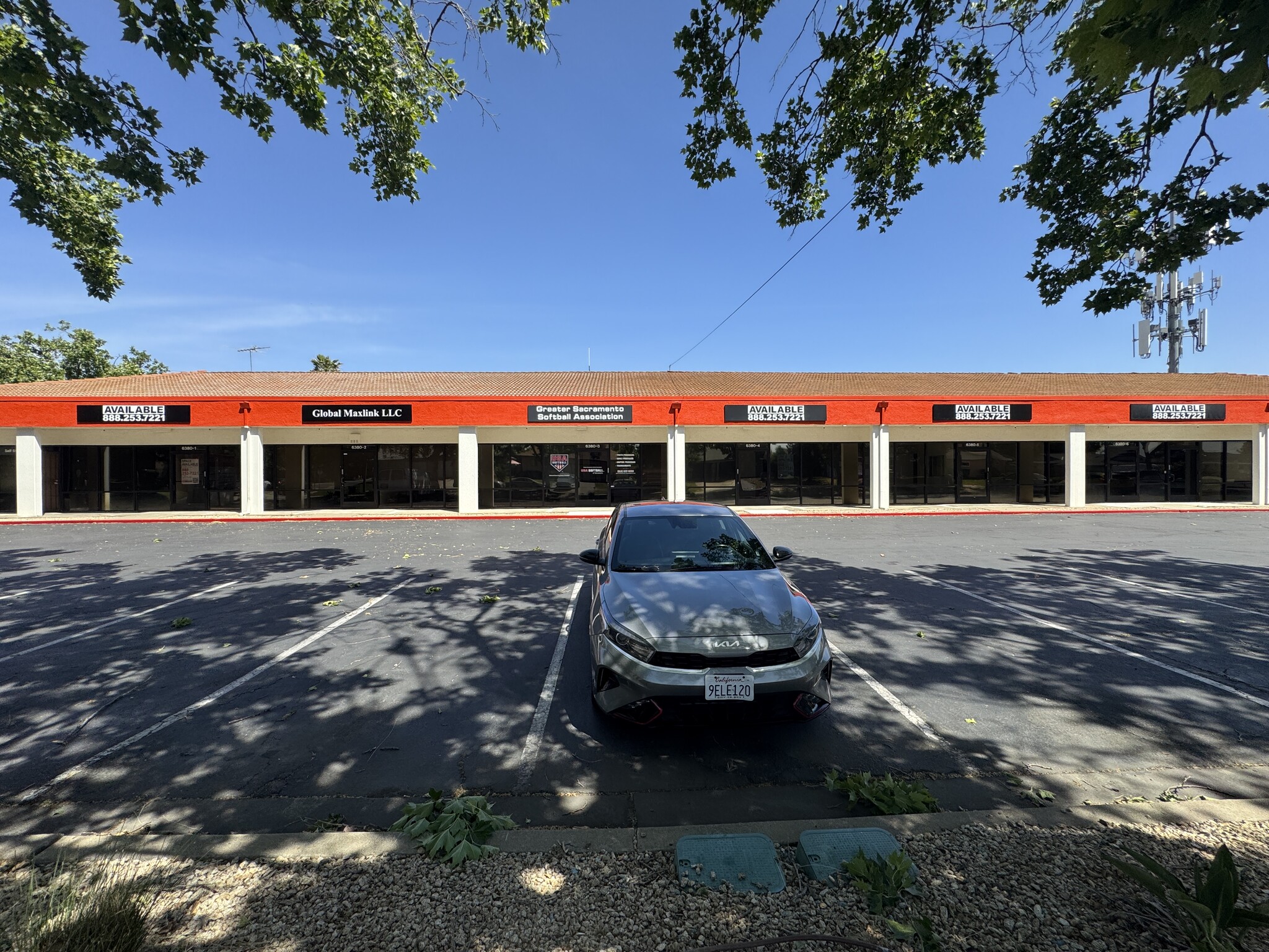 6380 Tupelo Dr, Citrus Heights, CA for lease Building Photo- Image 1 of 8