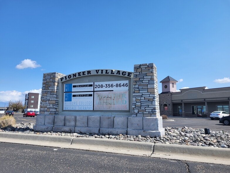 669 Pioneer Rd, Rexburg, ID for lease - Building Photo - Image 3 of 19