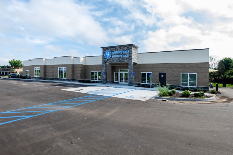 4270 Lexington Ave S, Eagan, MN for sale - Building Photo - Image 1 of 3