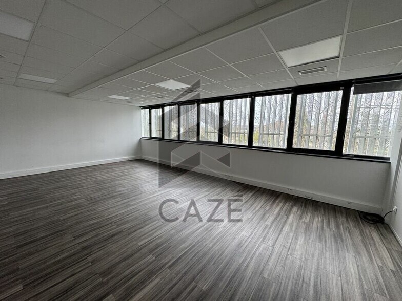 Bureau dans Mérignac à louer - Photo intérieure - Image 3 de 4