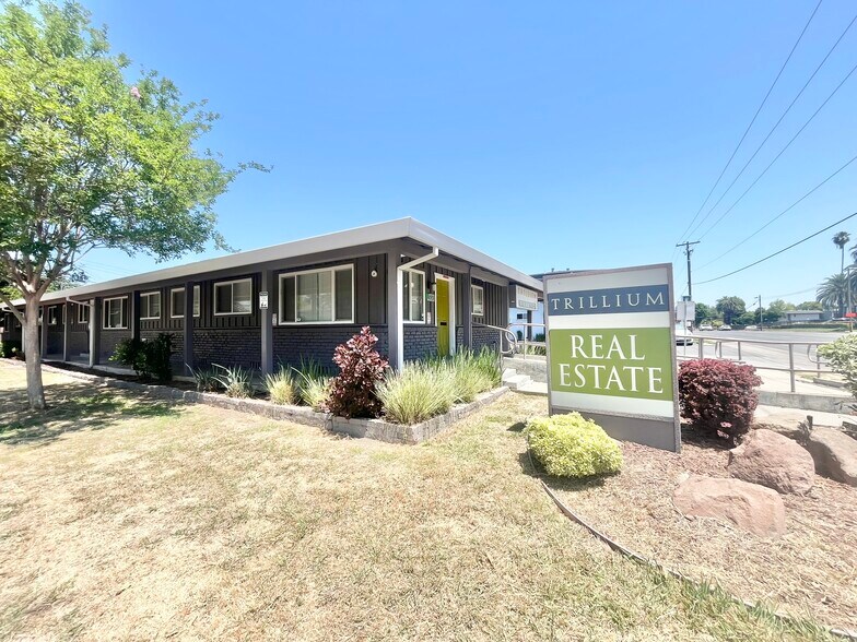 4901 Marconi Ave, Carmichael, CA à vendre - Photo du bâtiment - Image 1 de 8