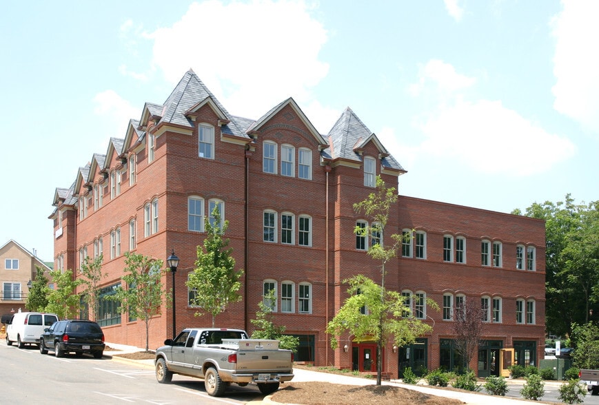 445 S Main St, Davidson, NC for lease - Building Photo - Image 2 of 2