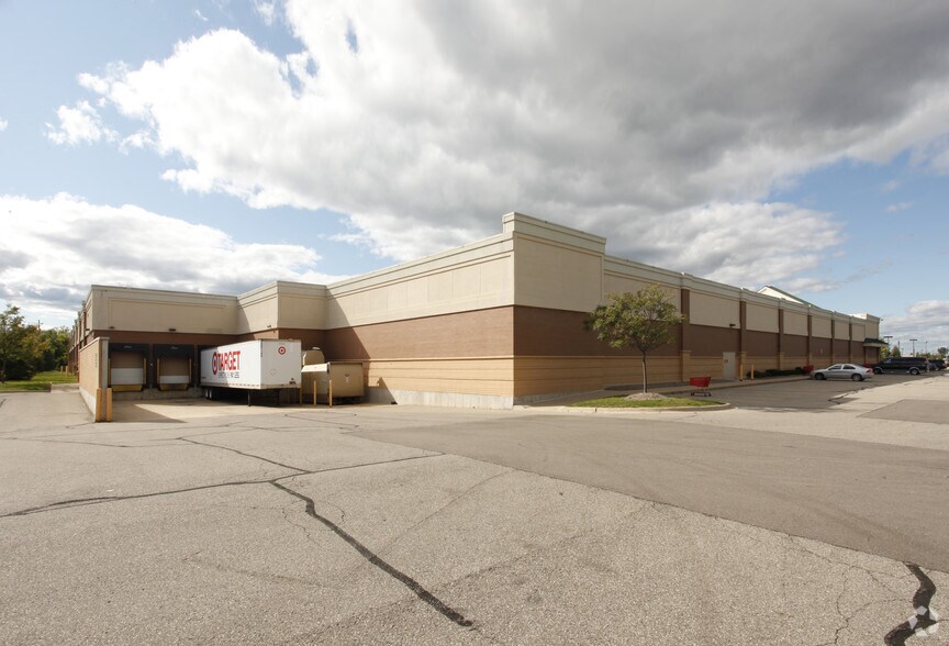 27100 Wixom Rd, Novi, MI à louer - Photo du bâtiment - Image 2 de 2