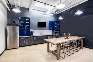 Plus de détails pour 342 N Water St, Milwaukee, WI - Cotravail à louer