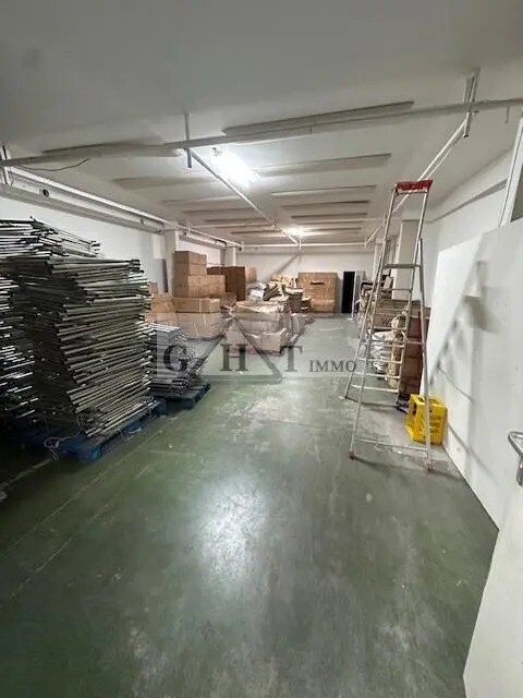 Industrial in Aubervilliers for lease Building Photo- Image 1 of 11