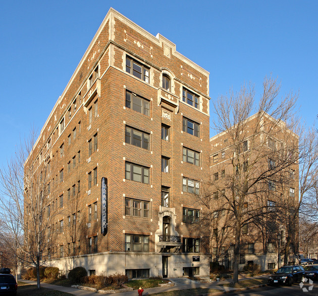 79 Western Ave N, Saint Paul, MN à vendre - Photo principale - Image 1 de 1