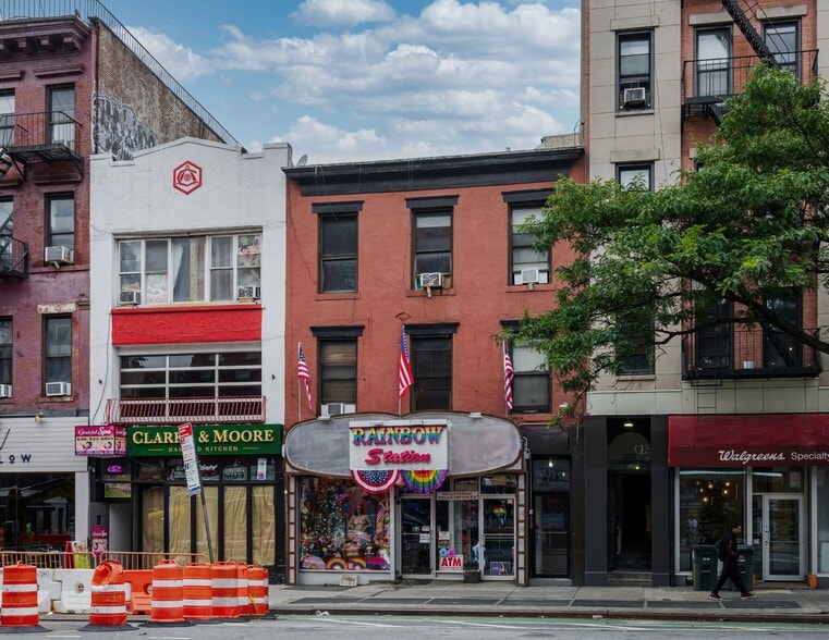 203 8th Ave, New York, NY for sale - Primary Photo - Image 1 of 2