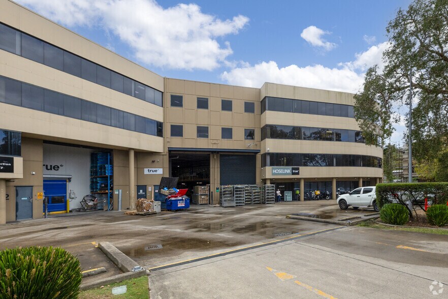 108 Old Pittwater Rd, Brookvale for sale - Building Photo - Image 3 of 7