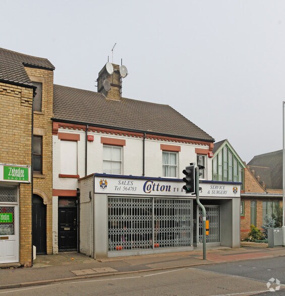 65 Oundle Rd, Peterborough à vendre - Photo du bâtiment - Image 2 de 2