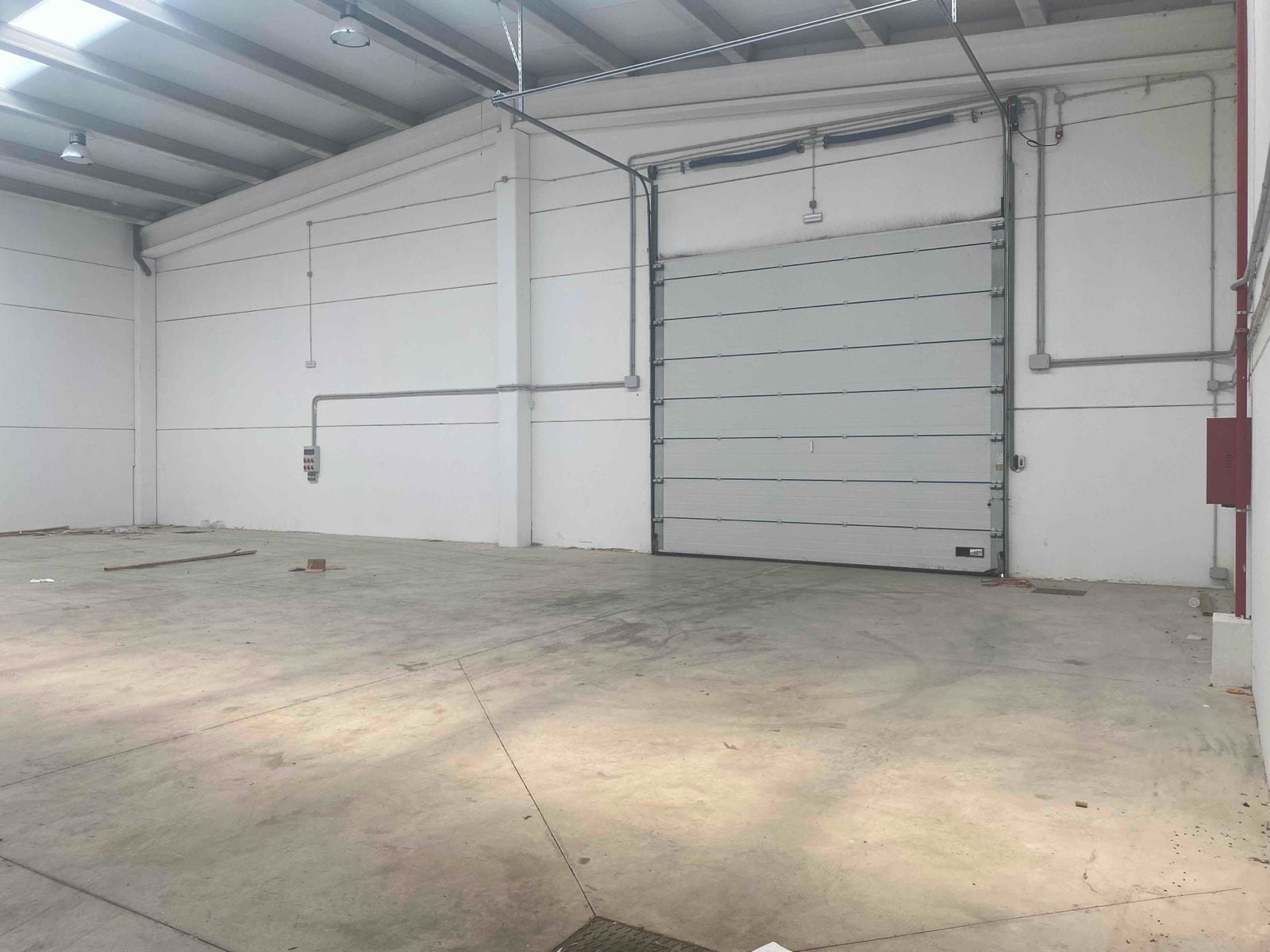 Industrial in Chiloeches, Guadalajara for sale Interior Photo- Image 1 of 13