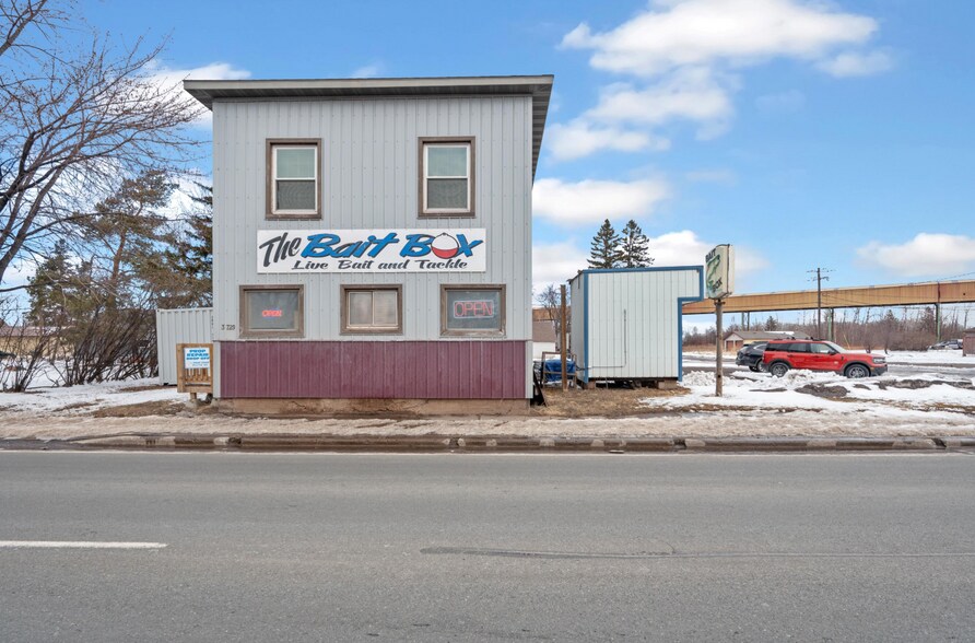 3729-3731 E 2nd St, Superior, WI for sale - Primary Photo - Image 1 of 8