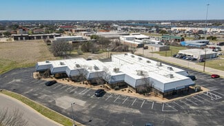 Plus de détails pour 1540 Southtown Dr, Granbury, TX - Commerce de détail à louer