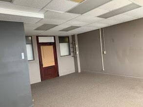 103 E State St, Mason City, IA for lease Interior Photo- Image 2 of 2
