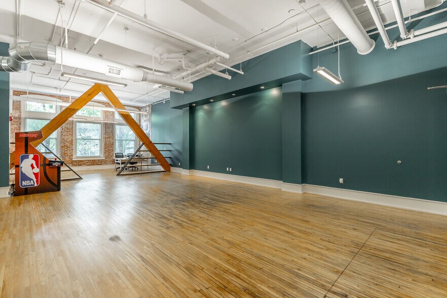 800 Market St, Chattanooga, TN à louer - Photo du bâtiment - Image 2 de 23