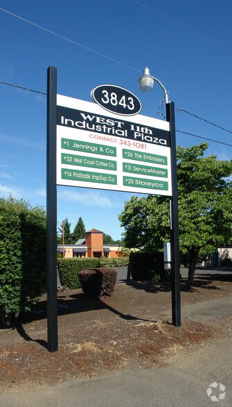 3843 W 11th Ave, Eugene, OR à vendre - Photo du bâtiment - Image 3 de 4