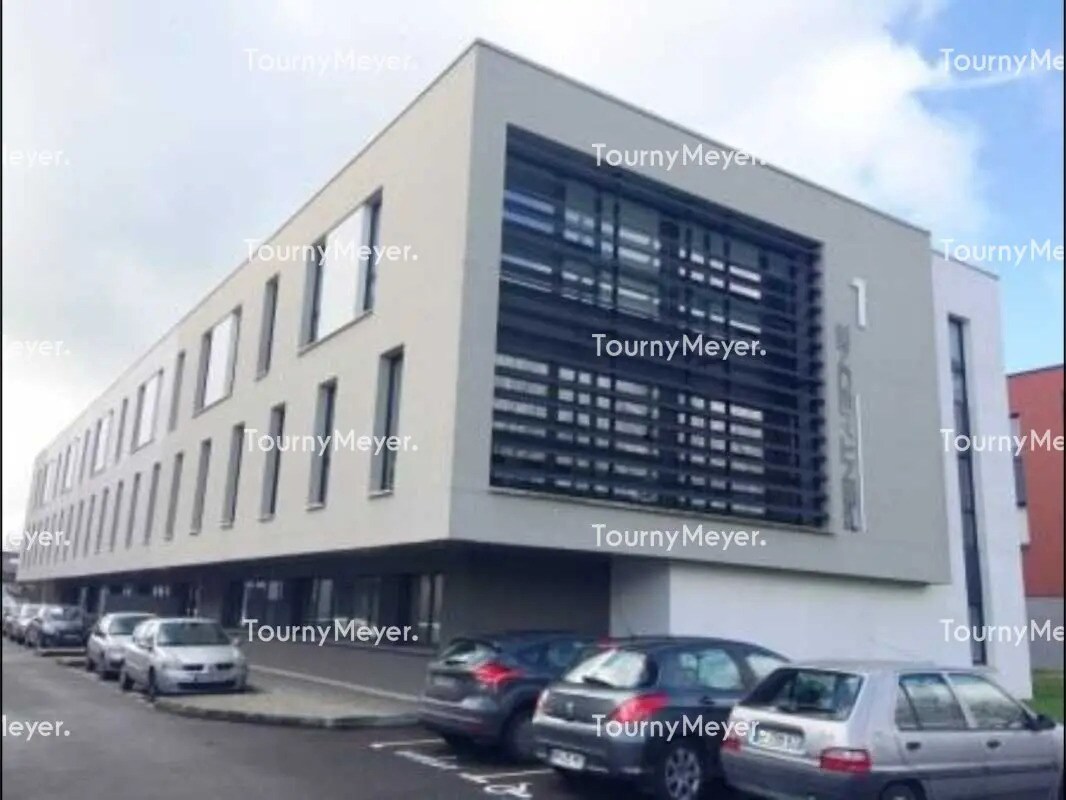 Bureau dans Saint-Grégoire à louer Photo du bâtiment- Image 1 de 7