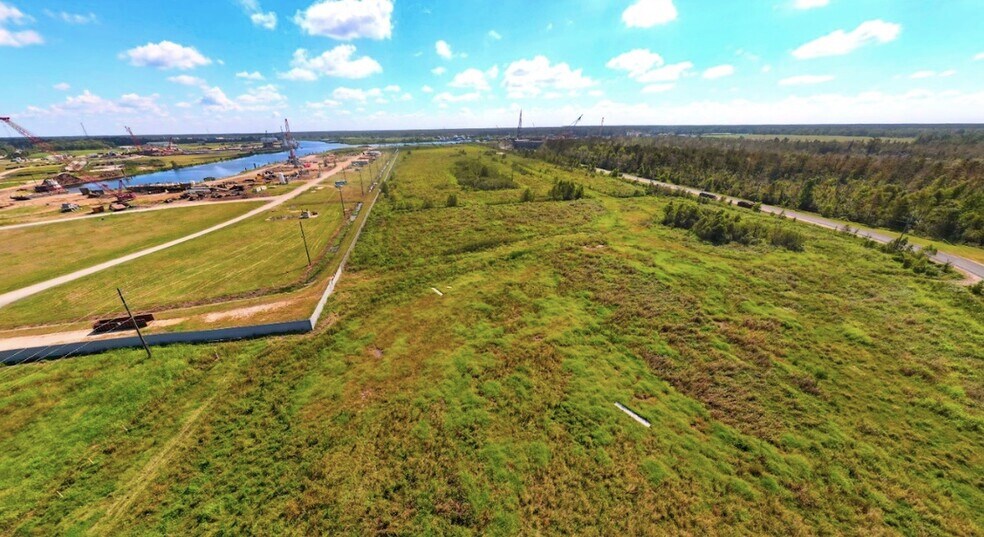 Lot 5 & 6 - Industrial Land for Sale portefeuille de 2 propriétés à vendre sur LoopNet.ca - Photo du bâtiment - Image 2 de 3